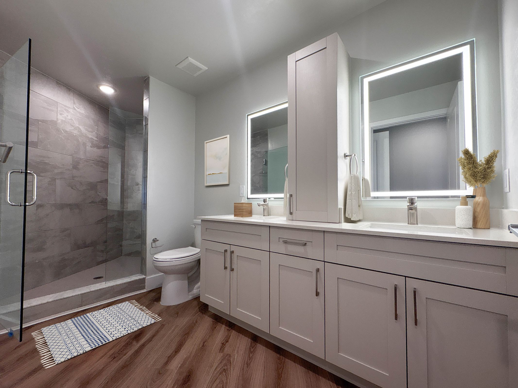 Bimini Square Apartments 6 of 9